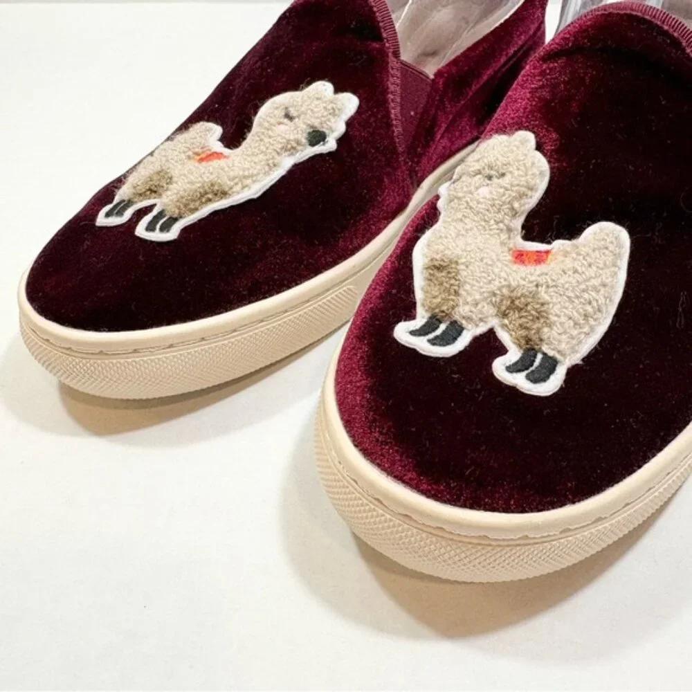 Soludos Velvet Llama Slip On Sneakers Size 7 Burgundy Wine Casual Boho - Picture 3 of 11